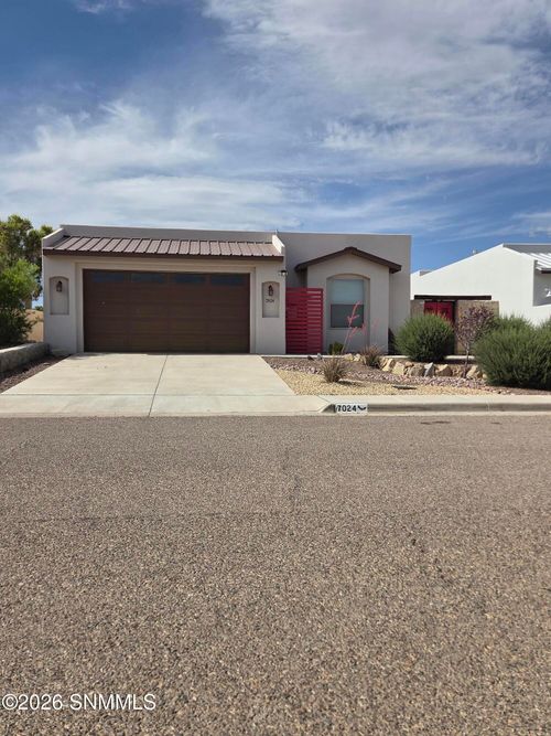 7024 Camino Nuevo Mejico, Las Cruces, NM, 88007-8939 | Card Image