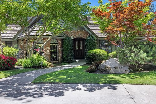 255 E Shepherd Avenue, Fresno, CA, 93720 | Card Image