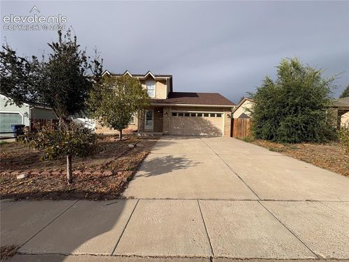 5686 Kingsboro Dr, Colorado Springs, CO, 80911-3852 | Card Image