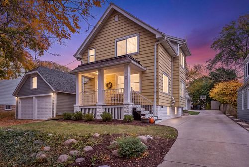 2130 N 85th Street, Wauwatosa, WI, 53226 | Card Image