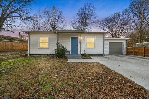 611 N Elm St, Lancaster, TX, 75146-2315 | Card Image