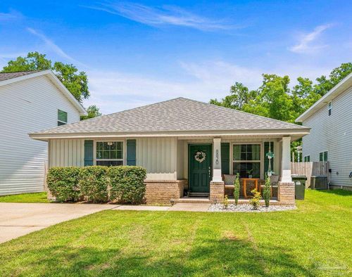 8820 Smiley Ct, Pensacola, FL, 32514-3373 | Card Image