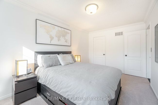 29 Delight Way, House attached with 3 bedrooms, 3 bathrooms and 1 parking in Whitby ON | Image 24