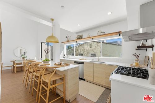 e-1244 14th St, Santa Monica, CA, 90404-1072 | Card Image