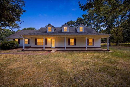 800 Linn St, Hartshorne, OK, 74547-2016 | Card Image