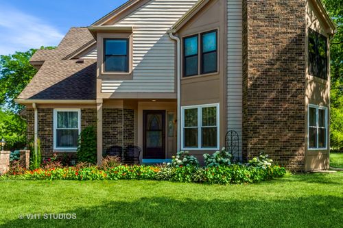 75 Willow Pkwy, Buffalo Grove, IL, 60089-4633 | Card Image