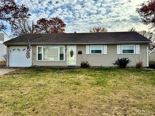 6334 Hurstgreen Ln, Affton, MO, 63123-1503 | Card Image