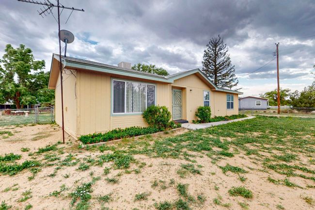 10 E Howell Rd, House other with 3 bedrooms, 2 bathrooms and null parking in Estancia NM | Image 4
