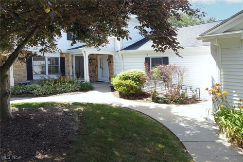 2219 Fairway Blvd, Hudson, OH, 44236-1355 | Card Image