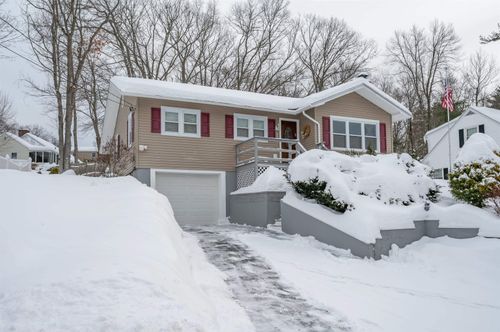 245 Pickering St, Manchester, NH, 03104-2741 | Card Image