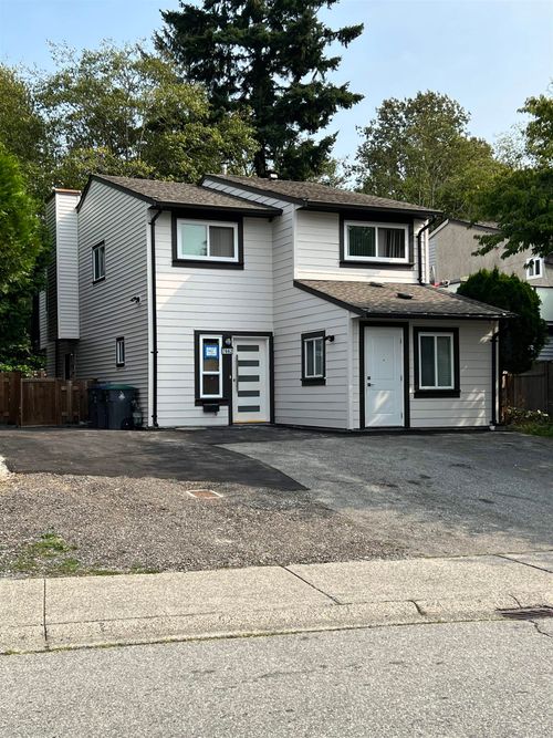 7662 125 St, Surrey, BC, V3W7W4 | Card Image