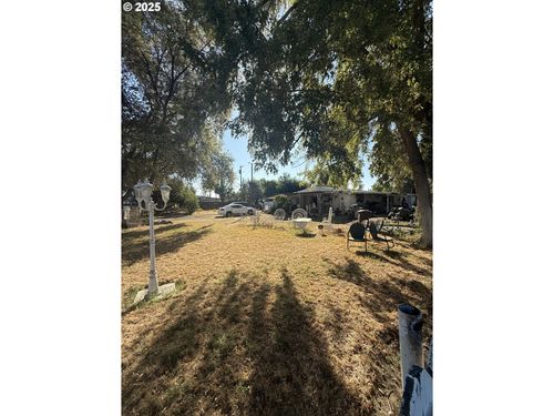 120 E Oregon Ave, Hermiston, OR, 97838-1151 | Card Image
