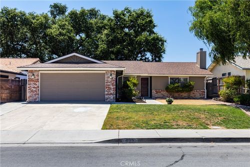 623 Nickerson Dr, Paso Robles, CA, 93446-2743 | Card Image