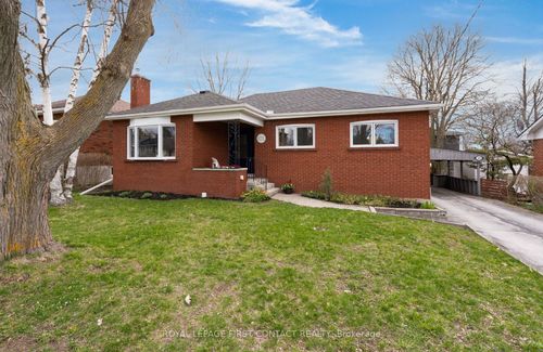 103 Rodney St, Barrie, ON, L4M4C2 | Card Image