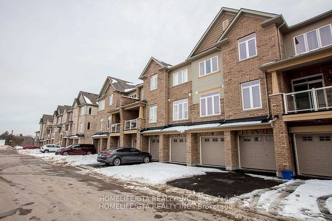 1782 Rex Heath Dr, Condo with 2 bedrooms, 3 bathrooms and 2 parking in Pickering ON | Image 2