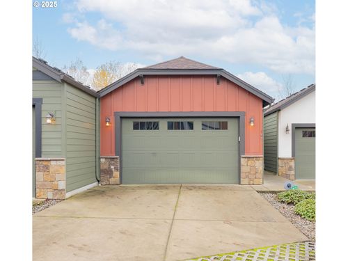 185 N 43rd Pl, Ridgefield, WA, 98642-7163 | Card Image