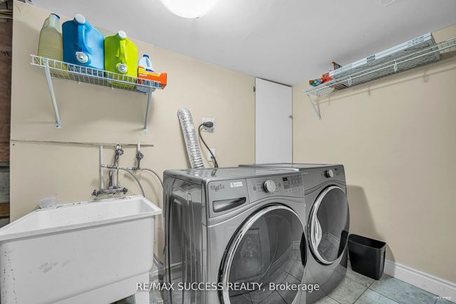 28 Herdwick St, House attached with 4 bedrooms, 4 bathrooms and 4 parking in Brampton ON | Image 37