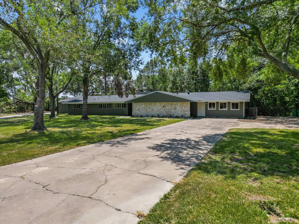 League St, League City, TX 77573