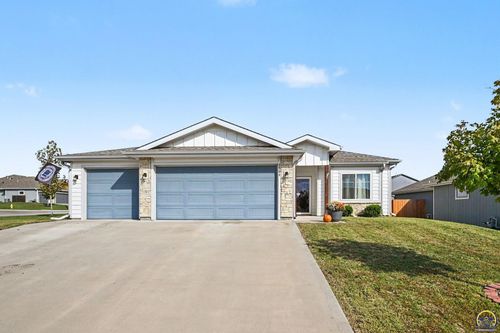 2504 E 26th St, Lawrence, KS, 66046 | Card Image