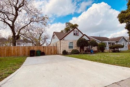 7108 Eastwood St, Houston, TX, 77021-5808 | Card Image