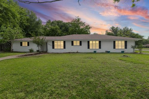 2906 Tanglewood Dr, Commerce, TX, 75428-3814 | Card Image