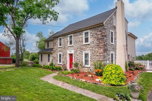 694 Ridge Rd, TELFORD, PA, 18969-1446 | Card Image