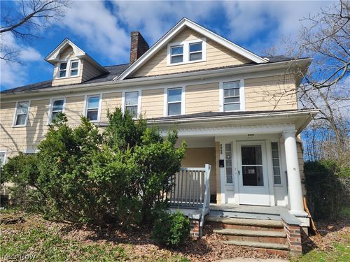 2060 Rossmoor Road, Cleveland Heights, OH, 44118 | Card Image