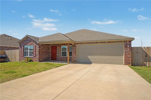 811 Tanner Drive, Siloam Springs, AR, 72761 | Card Image