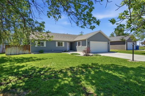 38 E River Rock Rd, Belgrade, MT, 59714-9568 | Card Image