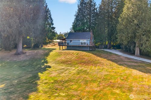 20724 36th Ave Nw, Stanwood, WA, 98292-6876 | Card Image