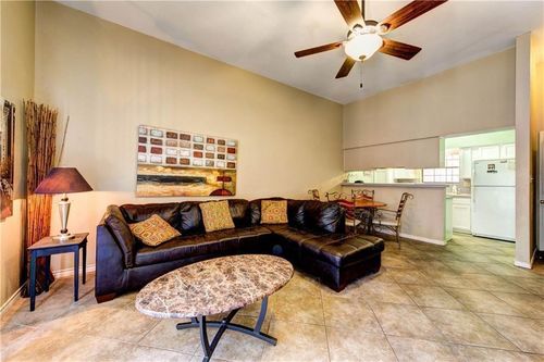 310-1908 San Antonio St, Austin, TX, 78705-5544 | Card Image
