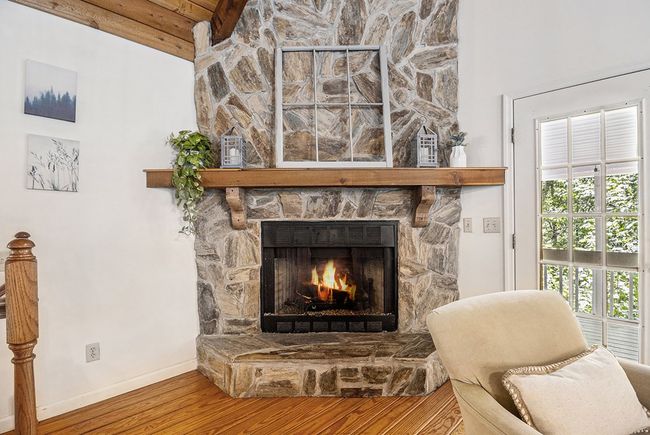 147 Hester Gap Rd, Home with 4 bedrooms, 4 bathrooms and null parking in Cleveland GA | Image 5