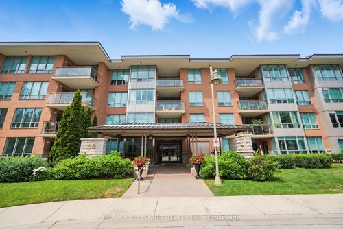 303-50 The Boardwalk Way, Markham, ON, L6E1B6 | Card Image