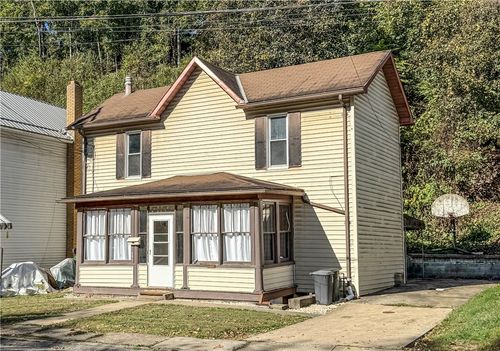 597 Market St, Leechburg, PA, 15656-1123 | Card Image