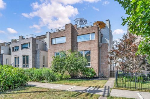 2242 W 5th St, Cleveland, OH, 44113-4519 | Card Image