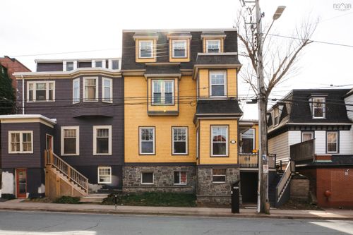 1278 Queen St, Halifax, NS, B3J2H4 | Card Image