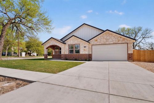 106 W Jones St, Terrell, TX, 75160-2107 | Card Image