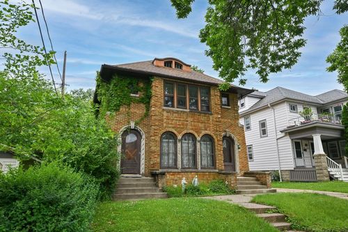 2014-2012 E Newton Avenue, Shorewood, WI, 53211 | Card Image