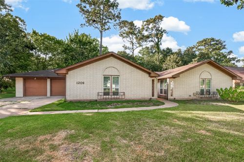 1209 Sunset Dr, Dickinson, TX, 77539-4661 | Card Image