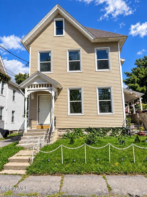 2-upstairs-33 Storrie Street, Amsterdam, NY, 12010 | Card Image