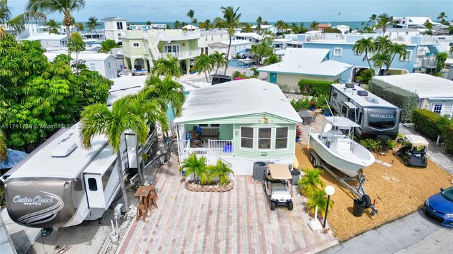 65821 Overseas Hwy, House other with 2 bedrooms, 1 bathrooms and null parking in Long Key FL | Image 30