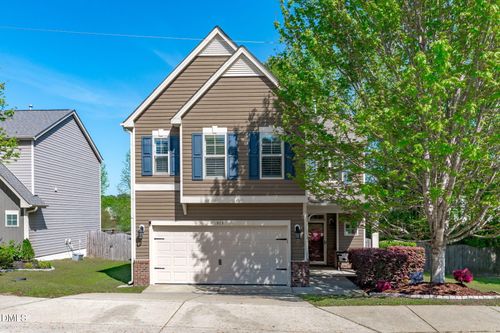 919 Award St, Fuquay Varina, NC, 27526-2466 | Card Image