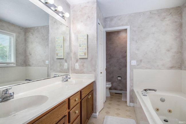 55887 Wild Game Dr, House other with 3 bedrooms, 4 bathrooms and null parking in Osceola IN | Image 15