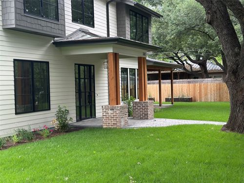3008 W 50th St, Austin, TX, 78731-5056 | Card Image