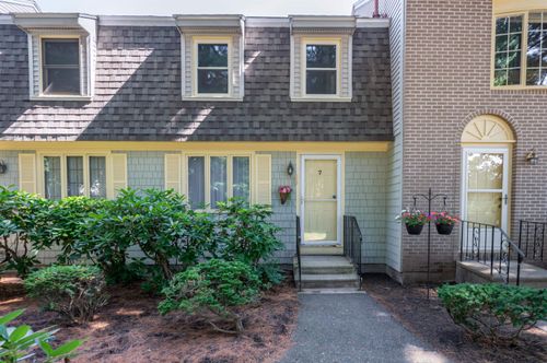 7 Axle Tree Rd, Merrimack, NH, 03054-4402 | Card Image