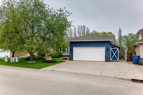 260 Westchester Way, Chestermere, AB, T1X1E2 | Card Image