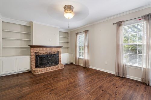 34-6976 Country Rd, Germantown, TN, 38138-1512 | Card Image