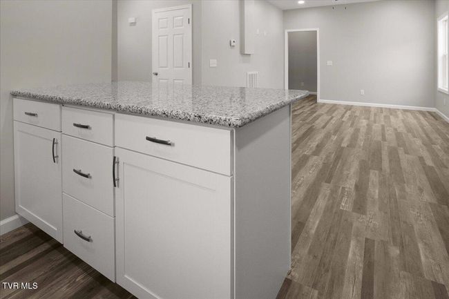 215 Brighton Pl, House other with 3 bedrooms, 3 bathrooms and null parking in Bristol TN | Image 25