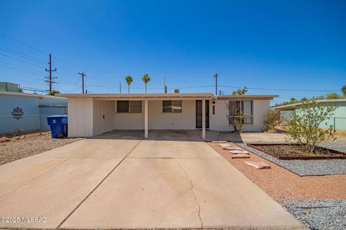 4678 E 25th St, Tucson, AZ, 85711-5721 | Card Image