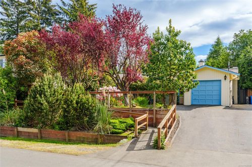 3705 Cottleview Dr, Nanaimo, BC, V9T4G4 | Card Image